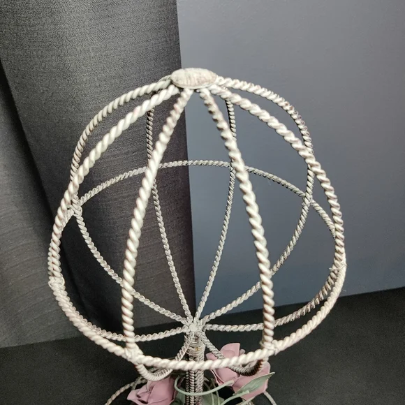 Elegant Hat Wig Stand Display With Flower Accents - Picture 6 of 9